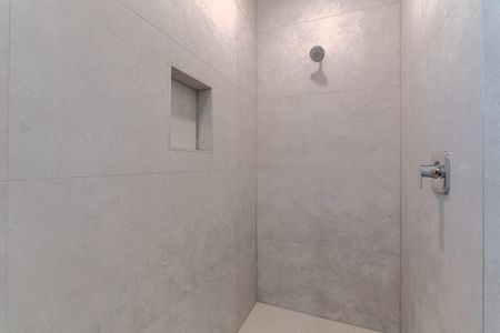 New construction Single-Family house 7613 Victory Reserve St, Houston, TX 77088 - image 20