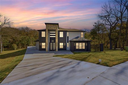 New construction Single-Family house 2303 Timber Creek Ct, Cedar Hill, TX 75104 - image