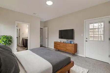 New construction Single-Family house 1005 E Tucker St, Fort Worth, TX 76104 - image 12