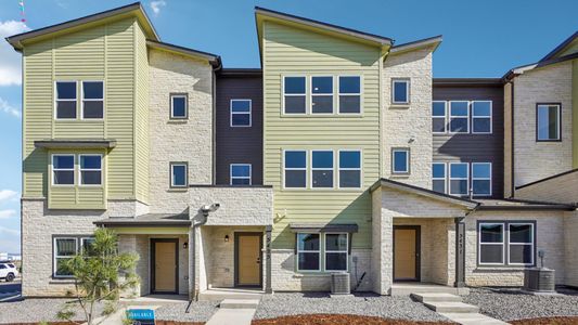 New construction Townhouse house 5423 N Eaton Park Wy, Aurora, CO 80019 plan Crestone - image