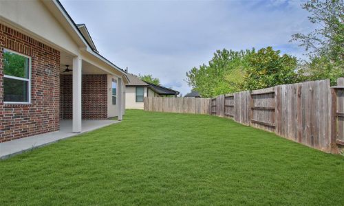 New construction Single-Family house 18 Amelia Court, Montgomery, TX 77356 - photo 43 43