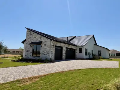 New construction Single-Family house 117 La Ventana Dr, Liberty Hill, TX 78642 - image