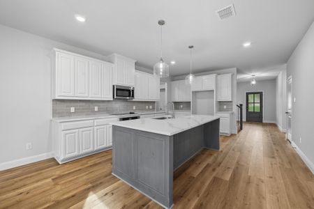 New construction Single-Family house Springtown, TX 76023 plan Garrison III - image 11