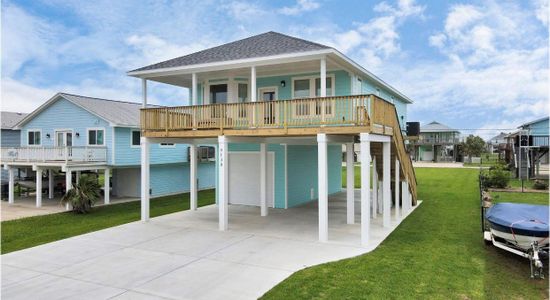 New construction Single-Family house 22814 Camino St, Galveston, TX 77554 - image