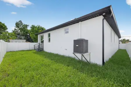 New construction Single-Family house 2719 W Saint John St, Tampa, FL 33607 - image