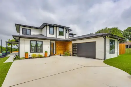 New construction Single-Family house 301 Paint Pony Trl N, Fort Worth, TX 76108 - image