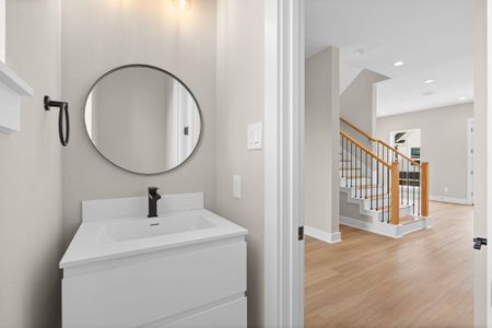 New construction Single-Family house 5836 Highland Sun Ln, Houston, TX 77091 - image 16