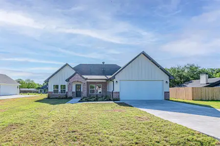 New construction Single-Family house 130 Whipporwill Dr, Wills Point, TX 75169 - image
