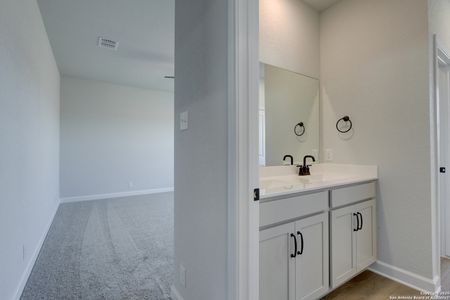 New construction Single-Family house 137 Beveridge, Seguin, TX 78155 plan Alyssa - image 8
