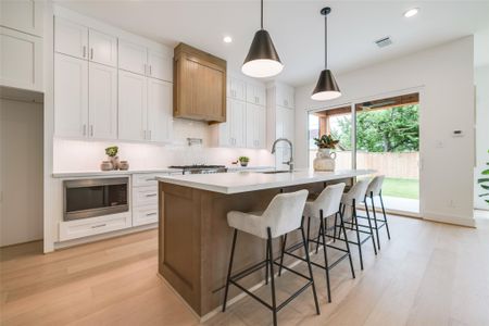 New construction Single-Family house 902 E 25Th St, Houston, TX 77009 - image 11