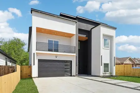 New construction Single-Family house 3513 Nomas St, Dallas, TX 75216 - image