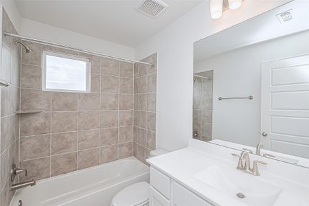 New construction Single-Family house 761 Marion Price Dr, Dayton, TX 77535 - image 4