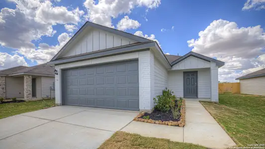 New construction Single-Family house 336 Cottonmouth Ln, Seguin, TX 78155 plan The Emma - image