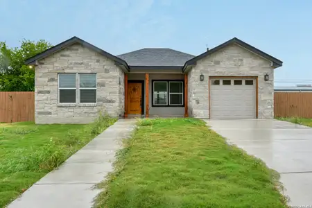 New construction Single-Family house 5507 Pageland Dr, Kirby, TX 78219 - image