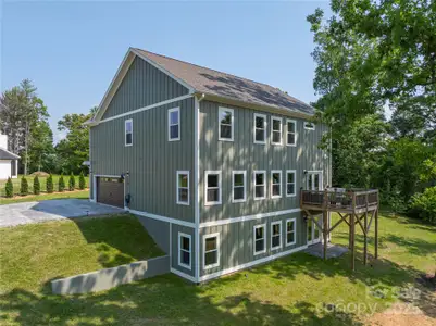 New construction Single-Family house 17 Baxter Woods Ln, Candler, NC 28715 - image