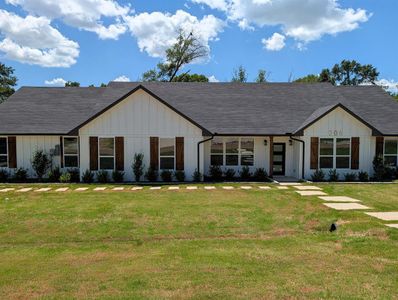 New construction Single-Family house 206 Splitrail Dr, Mabank, TX 75143 - image