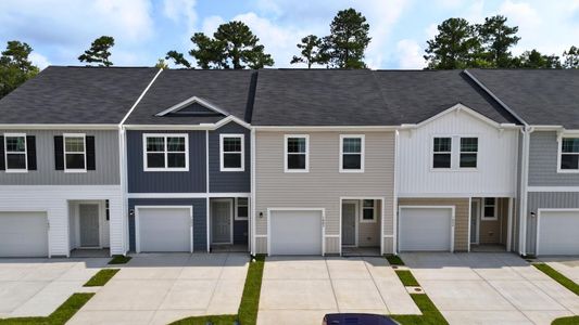 New construction Townhouse house 1404 Scarlett Maple Street, Summerville, SC 29486 - photo 0