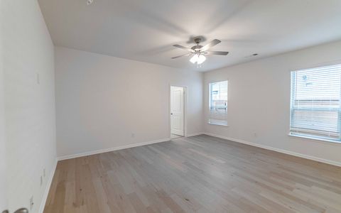 New construction Single-Family house 1905 Blossom Trl, Mesquite, TX 75181 plan Norman - image 15