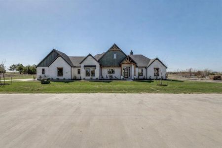 New construction Single-Family house 820 Evergreen Wy, Nevada, TX 75173 - image