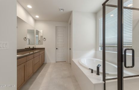 New construction Single-Family house 7124 W Gambit Trl, Peoria, AZ 85383 Parklane- photo 13 13