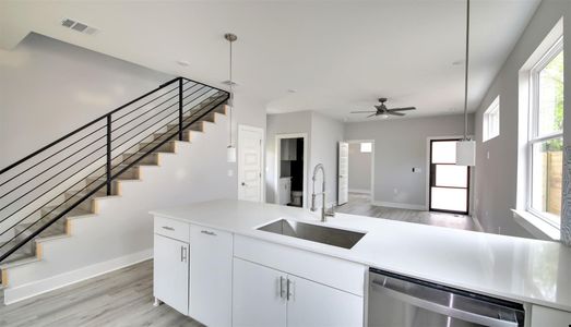 New construction Single-Family house 6111 Carnation Ter, Unit 2, Austin, TX 78741 null- photo 19 19