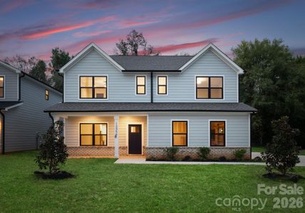 New construction Single-Family house 8425 Old Plank Rd, Charlotte, NC 28216 - image