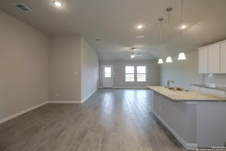 New construction Single-Family house 4910 Topaz Bnd, San Antonio, TX 78222 null- photo 10 10