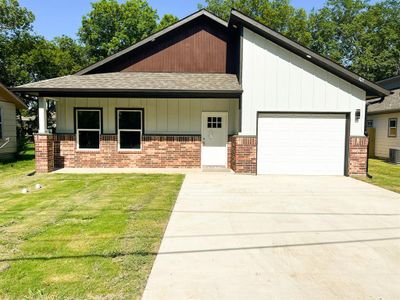 New construction Single-Family house 821 Edgar, Greenville, TX 75401 null- photo 0