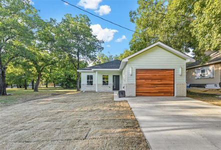 New construction Single-Family house 605 Potter Street, Gainesville, TX 76240 - photo 0