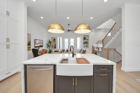 New construction Single-Family house 925 Fisher St, Unit C, Houston, TX 77018 - image 17