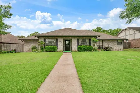 New construction Single-Family house 525 Medalist St, Paris, TX 75460 - image