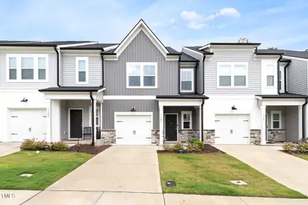 New construction Townhouse house 3105 Ranger Dr, Durham, NC 27703 - image