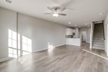 New construction Townhouse house 6811 Robert Reed Dr, Arlington, TX 76001 - image 17
