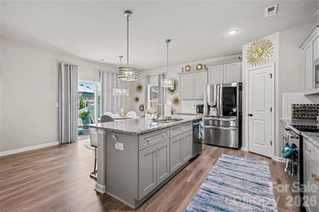 New construction Single-Family house 7317 Greenrock Ct, Charlotte, NC 28215 - image 13
