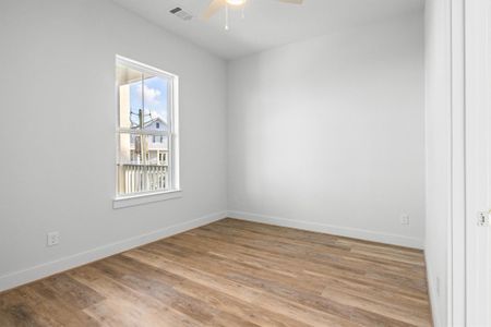 New construction Single-Family house 4115 Great Blue Heron Dr, Galveston, TX 77554 null- photo 14 14