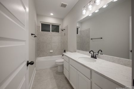 New construction Single-Family house 608 Lago Lndg, San Antonio, TX 78263 Cohen- photo 11 11