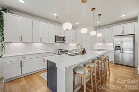 New construction Single-Family house 14107 Belmont Greene Dr, Charlotte, NC 28213 - image 19