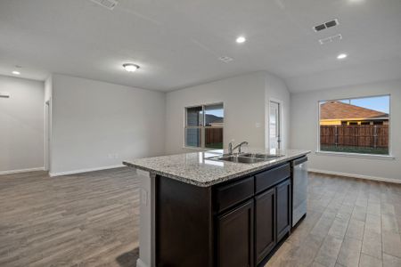 New construction Single-Family house 300 Deserado Dr, Fort Worth, TX 76131 null- photo 13 13