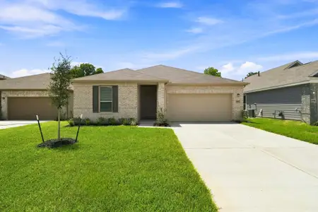 New construction Single-Family house 1806 Livadero Ln, Fresno, TX 77545 - image
