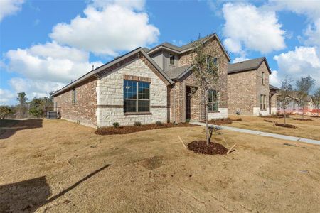 View of front of home with a front lawn