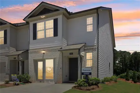 New construction Townhouse house 518 Woodcreek Cir Sw, Unit 11, Atlanta, GA 30331 - image
