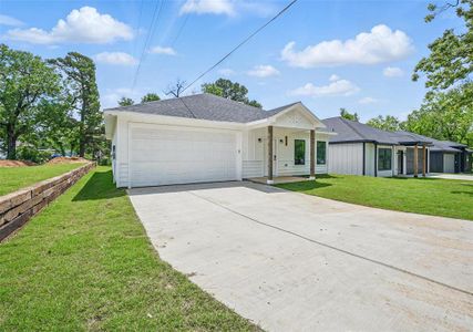 New construction Single-Family house 912 Layne Dr, Denison, TX 75020 null- photo 1 1