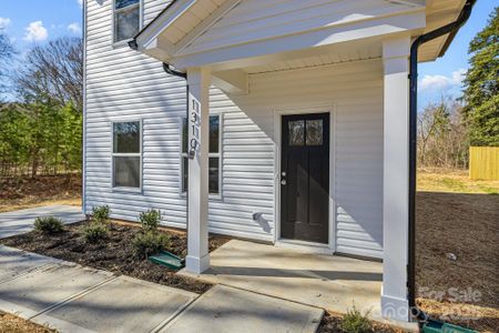 New construction Single-Family house 1310 Essex St, Gastonia, NC 28052 null- photo 3 3