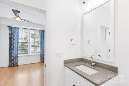 New construction Townhouse house 3026 Kalex Ct, Charlotte, NC 28204 - image 16