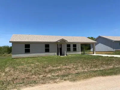 New construction Single-Family house 124 Bridlewood Ln, Bridgeport, TX 76426 - image