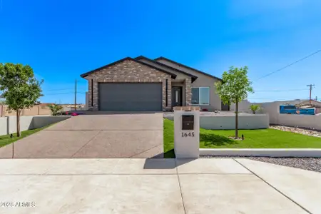 New construction Single-Family house 1645 S 29Th Ave, Phoenix, AZ 85009 - image