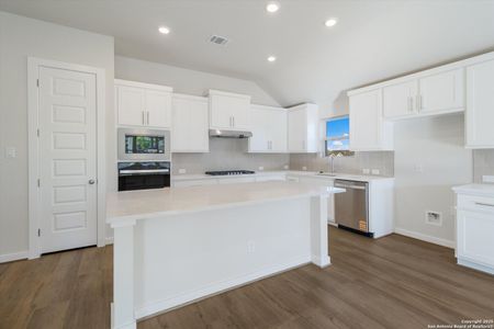 New construction Single-Family house 1855 Weinnacht, New Braunfels, TX 78132 plan Hamilton - image 11