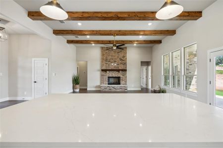 New construction Single-Family house 1000 Parker Meadows Drive, Weatherford, TX 76088 - photo 6 6