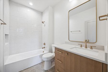 New construction Single-Family house 7302 Raton St, Houston, TX 77055 - image 10