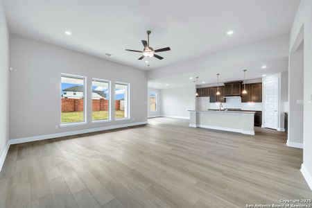 New construction Single-Family house 409 Canton Chase, Cibolo, TX 78108 Bechler- photo 16 16